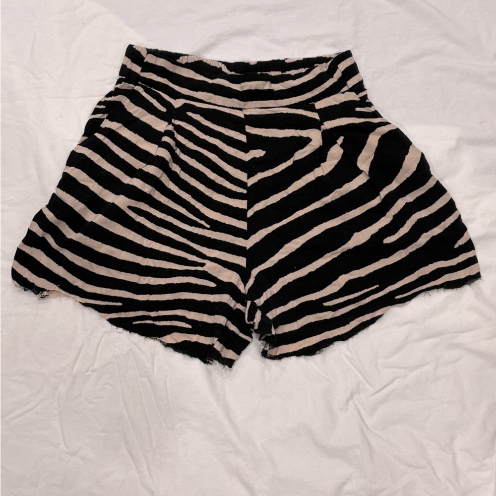 Zara Black and Cream Zebra Print Women Shorts